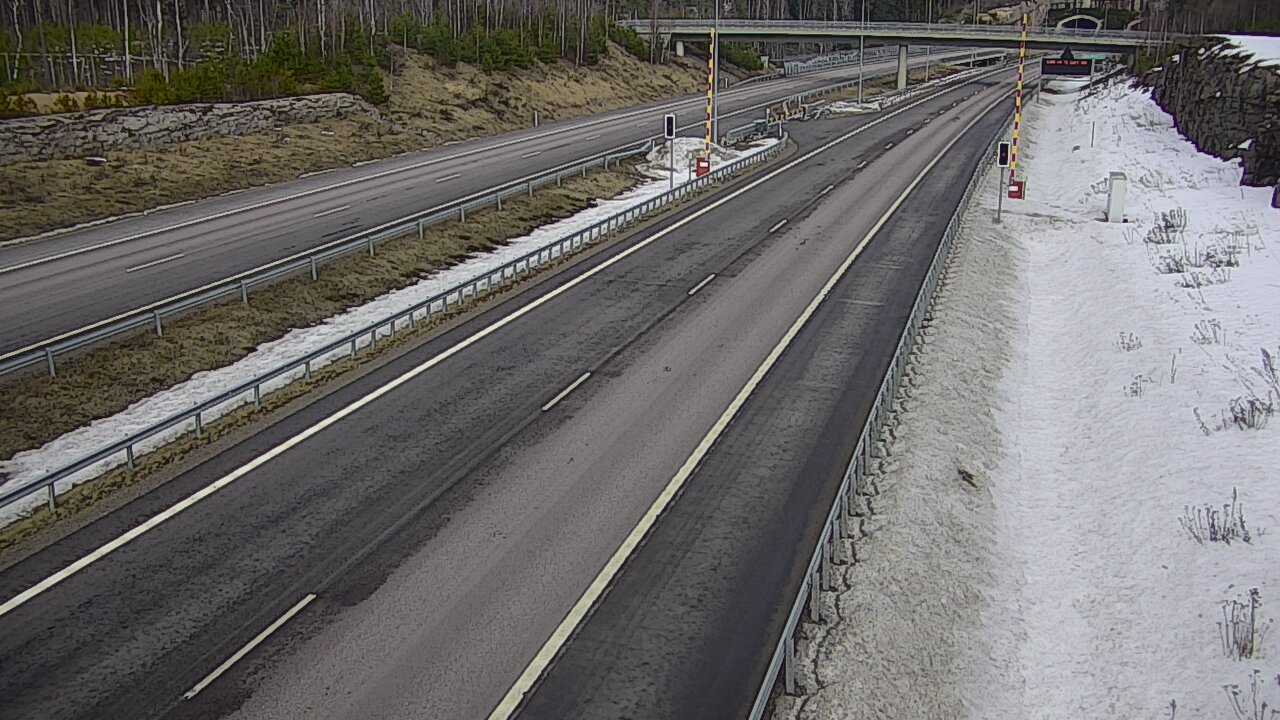 Weather Camera Image Väg 7 Vederlax, Vaalimaan tunneli, bom väst, Virolahti, Kymenlaakso