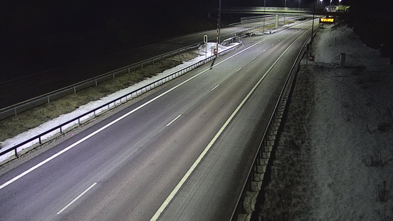 Weather Camera Image Road 7 Virolahti, Vaalimaan tunneli, boom west, Virolahti, Kymenlaakso