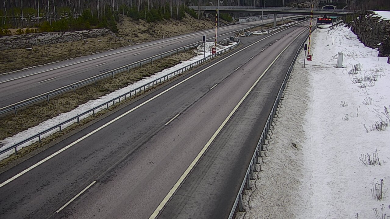 Weather Camera Image Väg 7 Vederlax, Vaalimaan tunneli, bom väst, Virolahti, Kymenlaakso