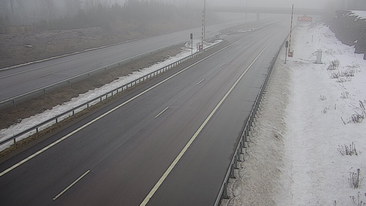 Weather Camera Image Väg 7 Vederlax, Vaalimaan tunneli, bom väst, Virolahti, Kymenlaakso