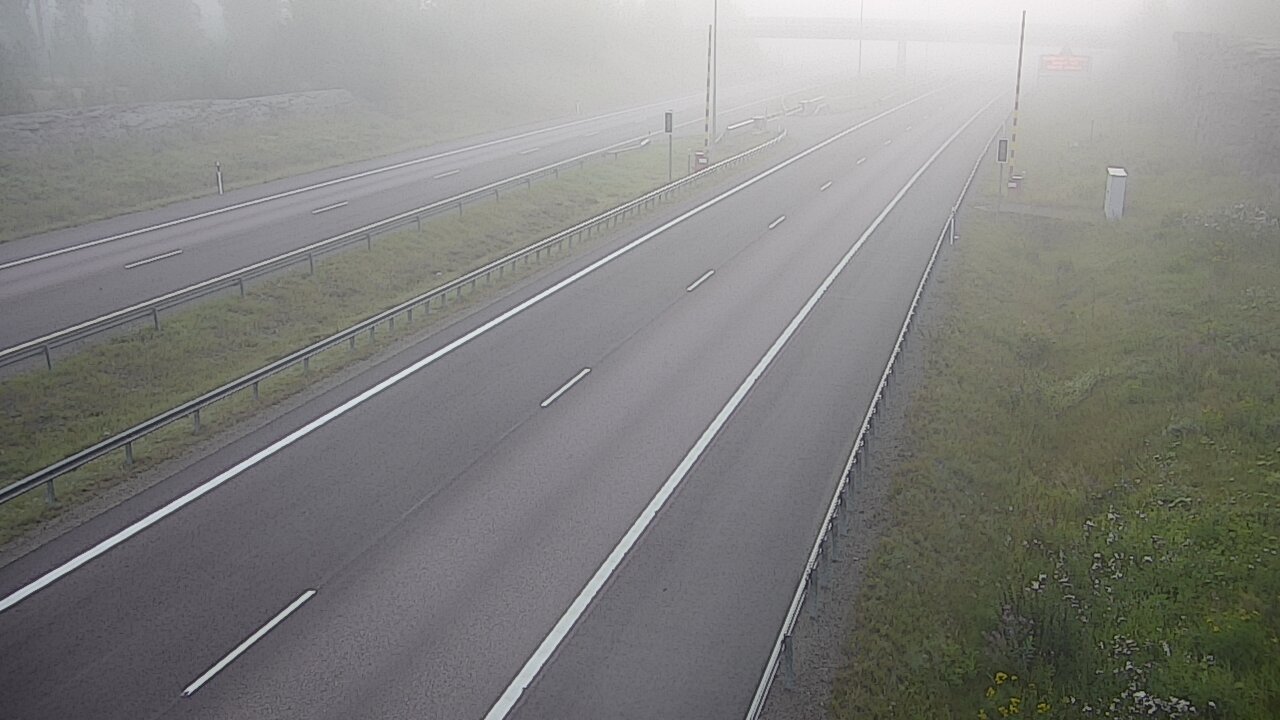 Weather Camera Image Road 7 Virolahti, Vaalimaan tunneli, boom west, Virolahti, Kymenlaakso