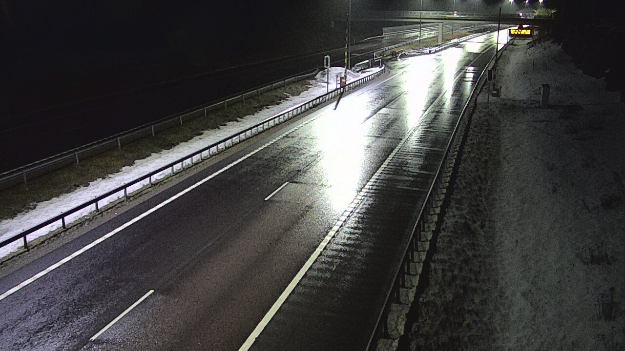 Weather Camera Image Väg 7 Vederlax, Vaalimaan tunneli, bom väst, Virolahti, Kymenlaakso