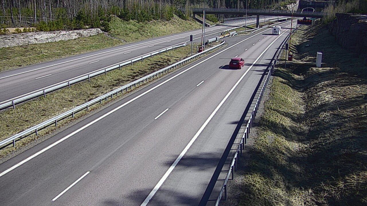 Weather Camera Image Road 7 Virolahti, Vaalimaan tunneli, boom west, Virolahti, Kymenlaakso