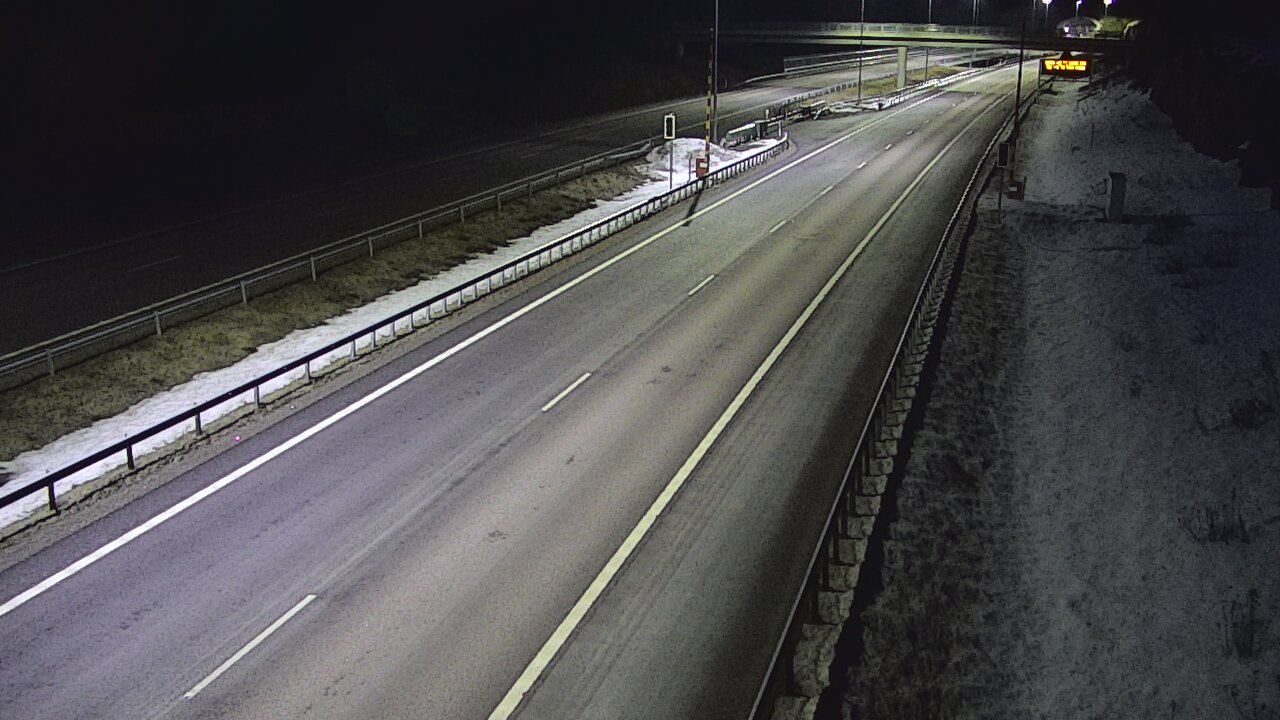 Weather Camera Image Väg 7 Vederlax, Vaalimaan tunneli, bom väst, Virolahti, Kymenlaakso