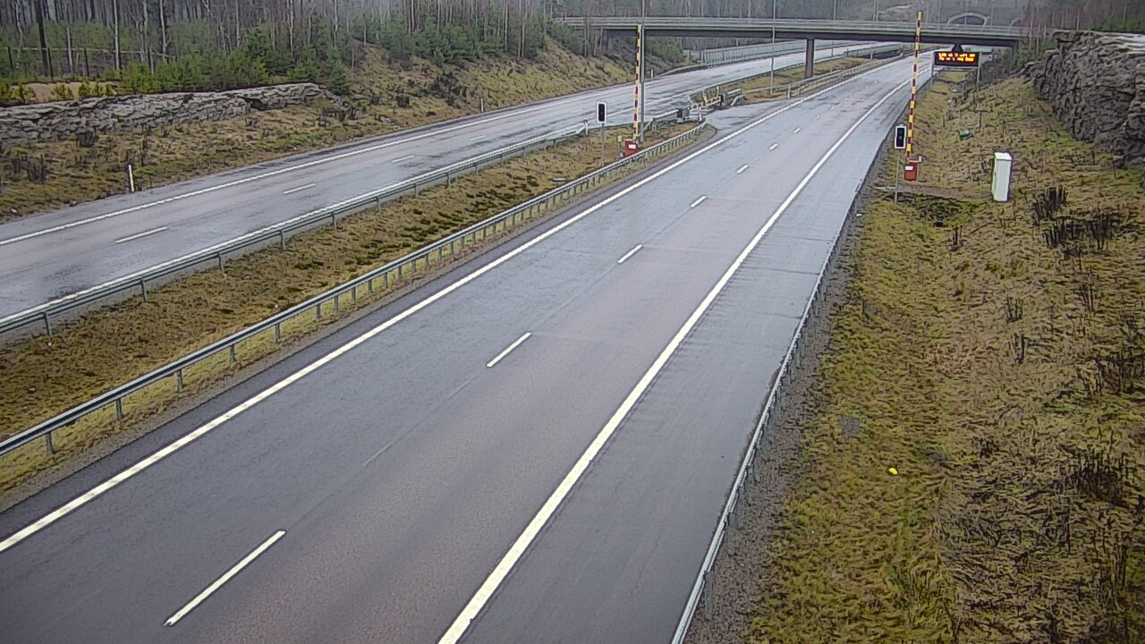 Weather Camera Image Väg 7 Vederlax, Vaalimaan tunneli, bom väst, Virolahti, Kymenlaakso
