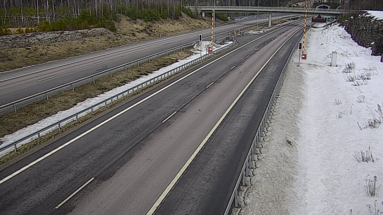 Weather Camera Image Väg 7 Vederlax, Vaalimaan tunneli, bom väst, Virolahti, Kymenlaakso