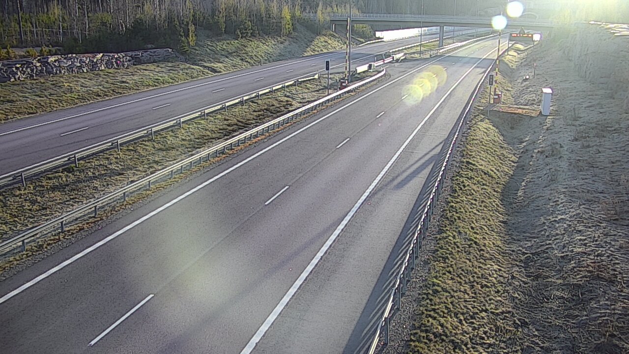 Weather Camera Image Road 7 Virolahti, Vaalimaan tunneli, boom west, Virolahti, Kymenlaakso