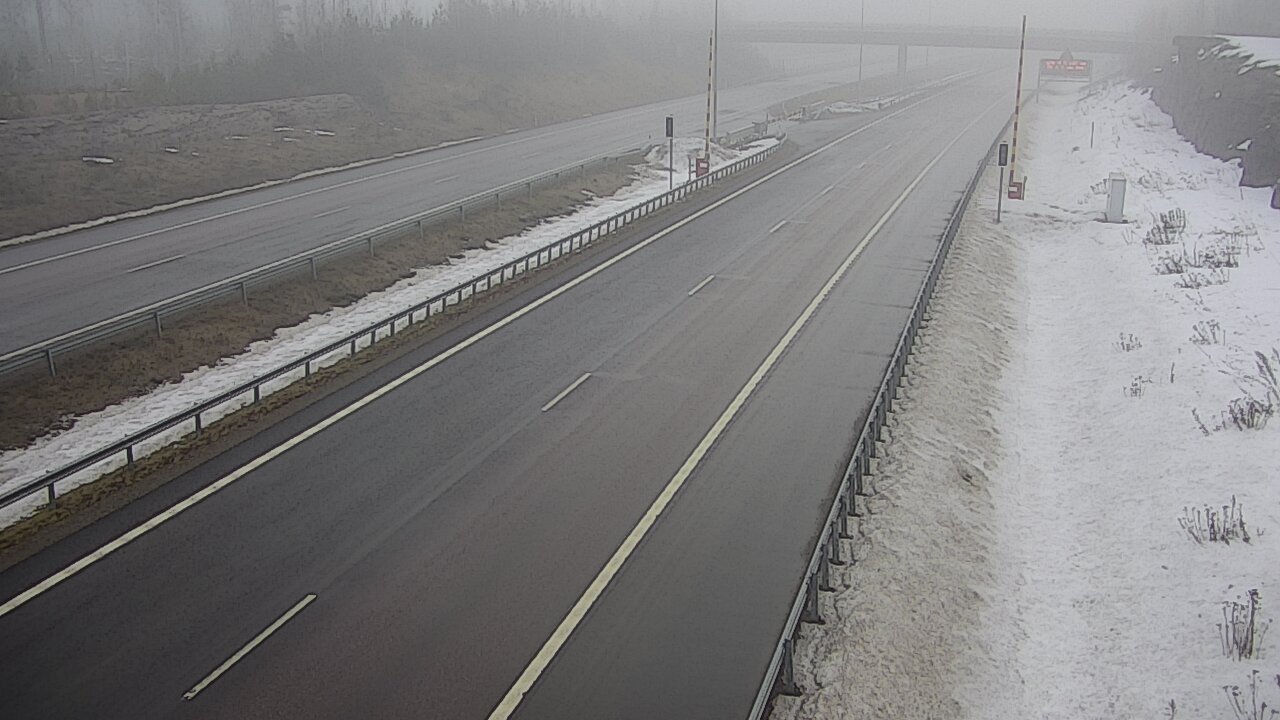Weather Camera Image Väg 7 Vederlax, Vaalimaan tunneli, bom väst, Virolahti, Kymenlaakso