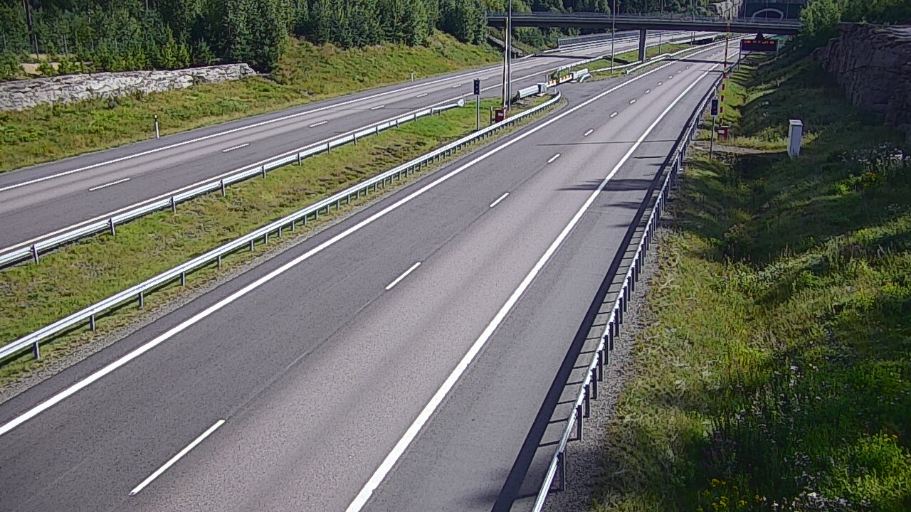 Weather Camera Image Road 7 Virolahti, Vaalimaan tunneli, boom west, Virolahti, Kymenlaakso