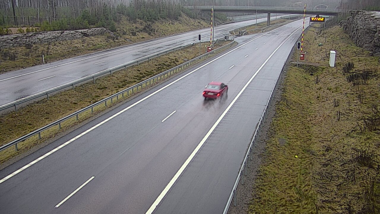 Weather Camera Image Väg 7 Vederlax, Vaalimaan tunneli, bom väst, Virolahti, Kymenlaakso