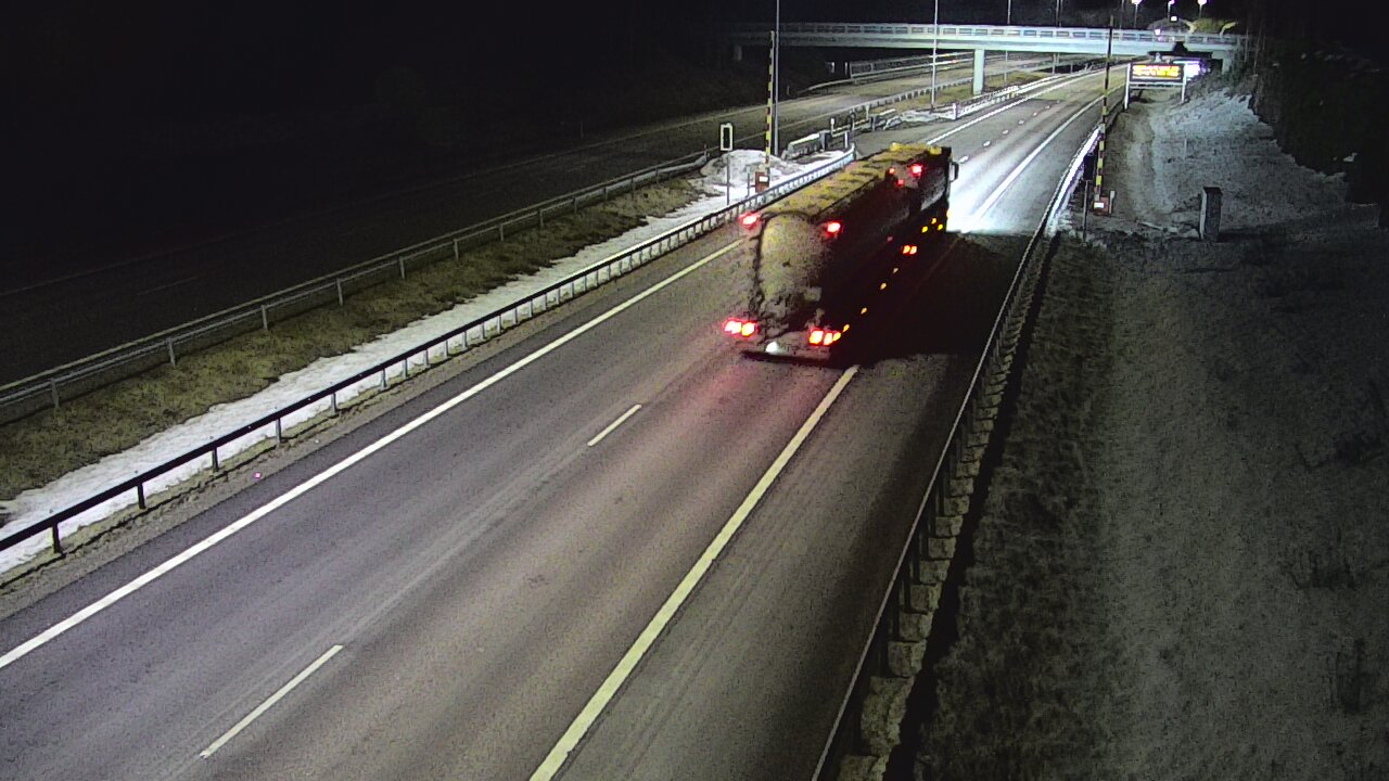 Weather Camera Image Road 7 Virolahti, Vaalimaan tunneli, boom west, Virolahti, Kymenlaakso