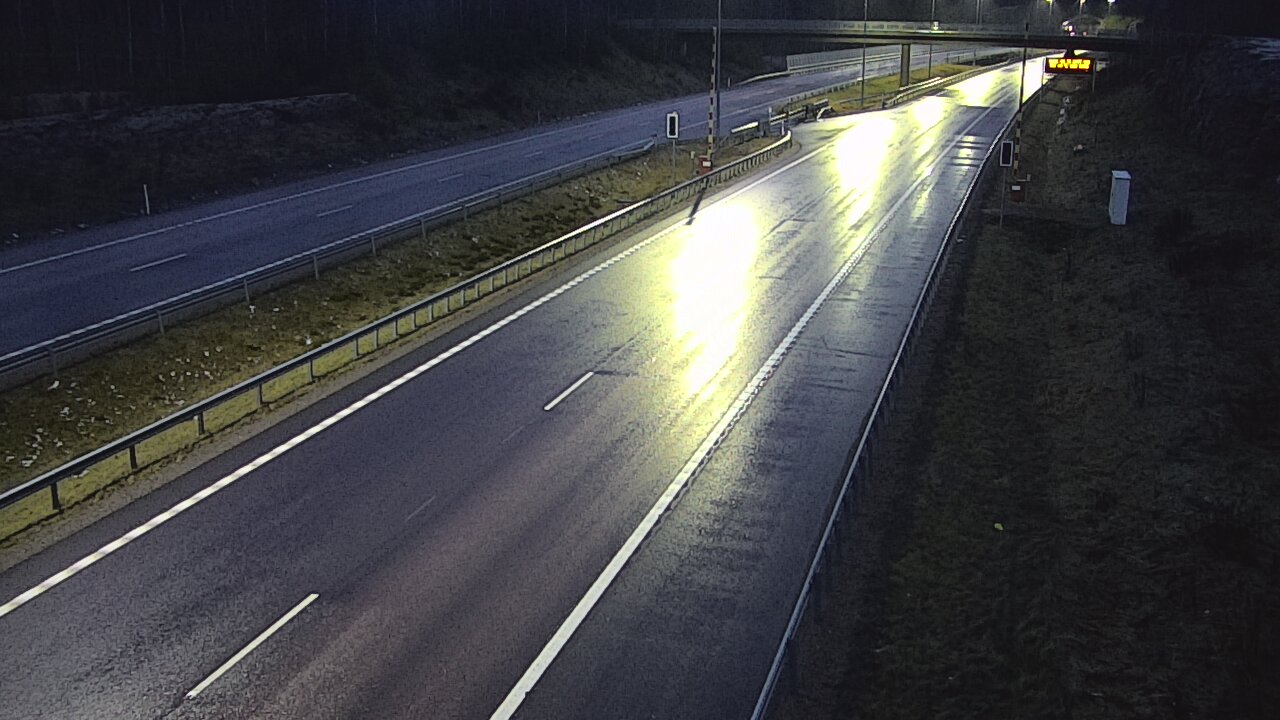 Weather Camera Image Väg 7 Vederlax, Vaalimaan tunneli, bom väst, Virolahti, Kymenlaakso