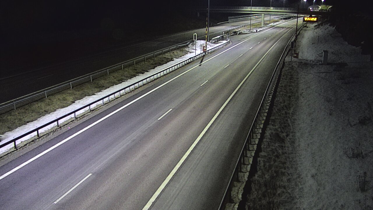 Weather Camera Image Road 7 Virolahti, Vaalimaan tunneli, boom west, Virolahti, Kymenlaakso