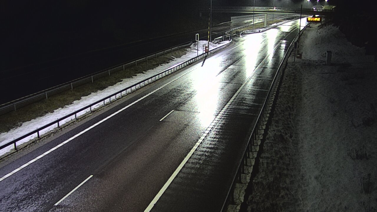 Weather Camera Image Väg 7 Vederlax, Vaalimaan tunneli, bom väst, Virolahti, Kymenlaakso