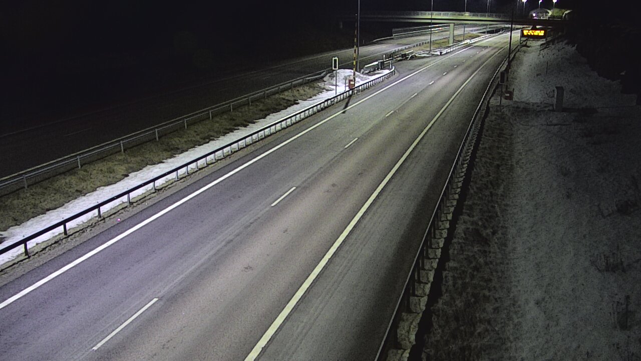 Weather Camera Image Väg 7 Vederlax, Vaalimaan tunneli, bom väst, Virolahti, Kymenlaakso