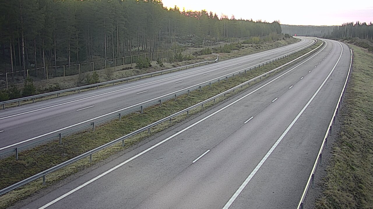 Weather Camera Image Väg 7 Vederlax, Vaalimaan tunneli, väst, Virolahti, Kymenlaakso