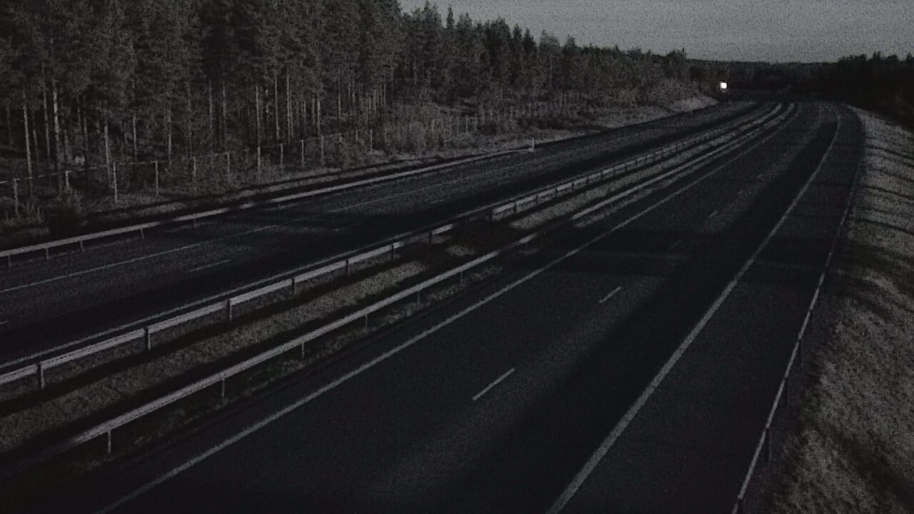 Weather Camera Image Väg 7 Vederlax, Vaalimaan tunneli, väst, Virolahti, Kymenlaakso