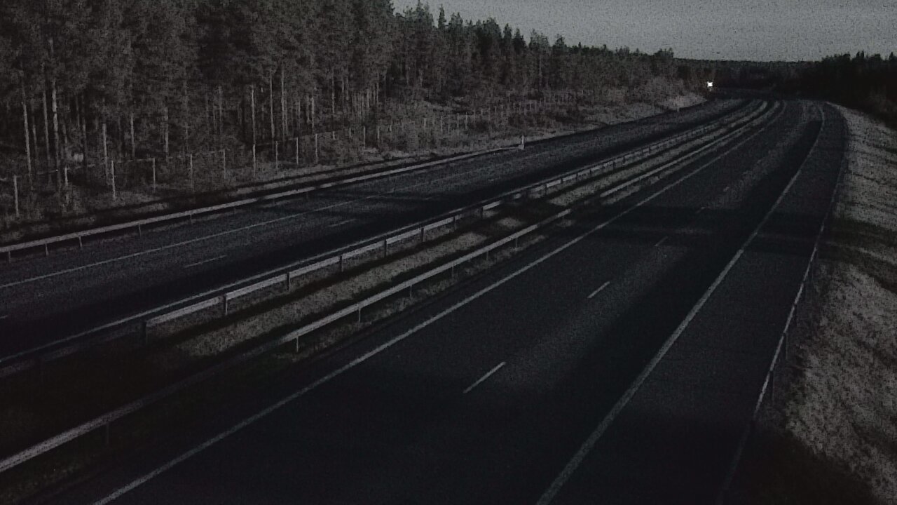 Weather Camera Image Väg 7 Vederlax, Vaalimaan tunneli, väst, Virolahti, Kymenlaakso