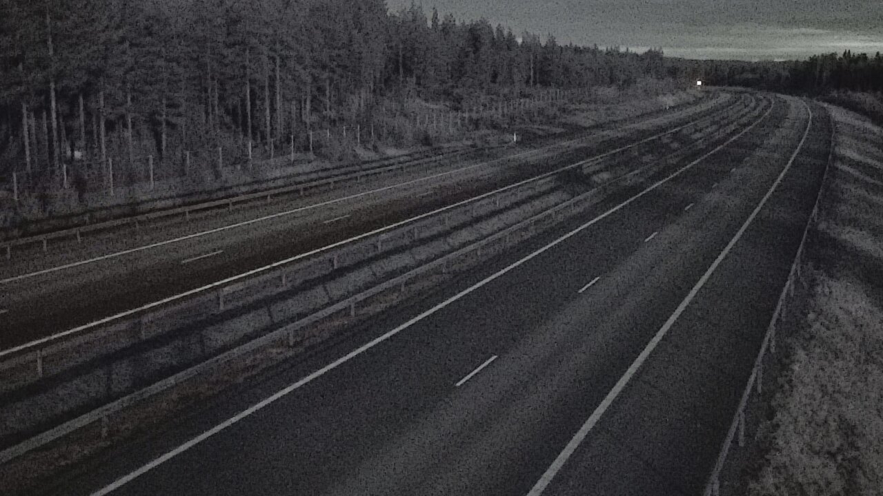 Weather Camera Image Väg 7 Vederlax, Vaalimaan tunneli, väst, Virolahti, Kymenlaakso