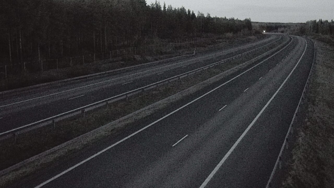 Weather Camera Image Väg 7 Vederlax, Vaalimaan tunneli, väst, Virolahti, Kymenlaakso