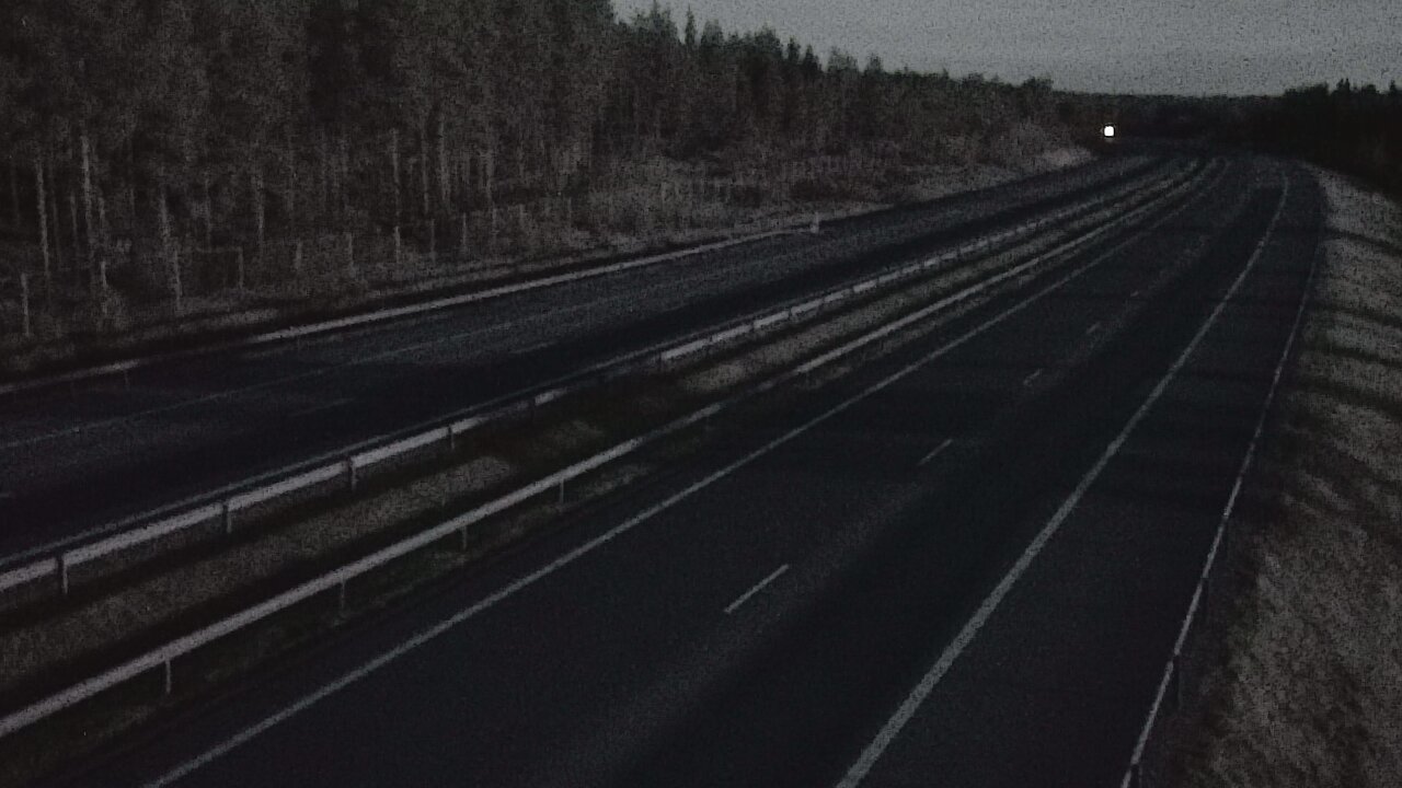 Weather Camera Image Väg 7 Vederlax, Vaalimaan tunneli, väst, Virolahti, Kymenlaakso
