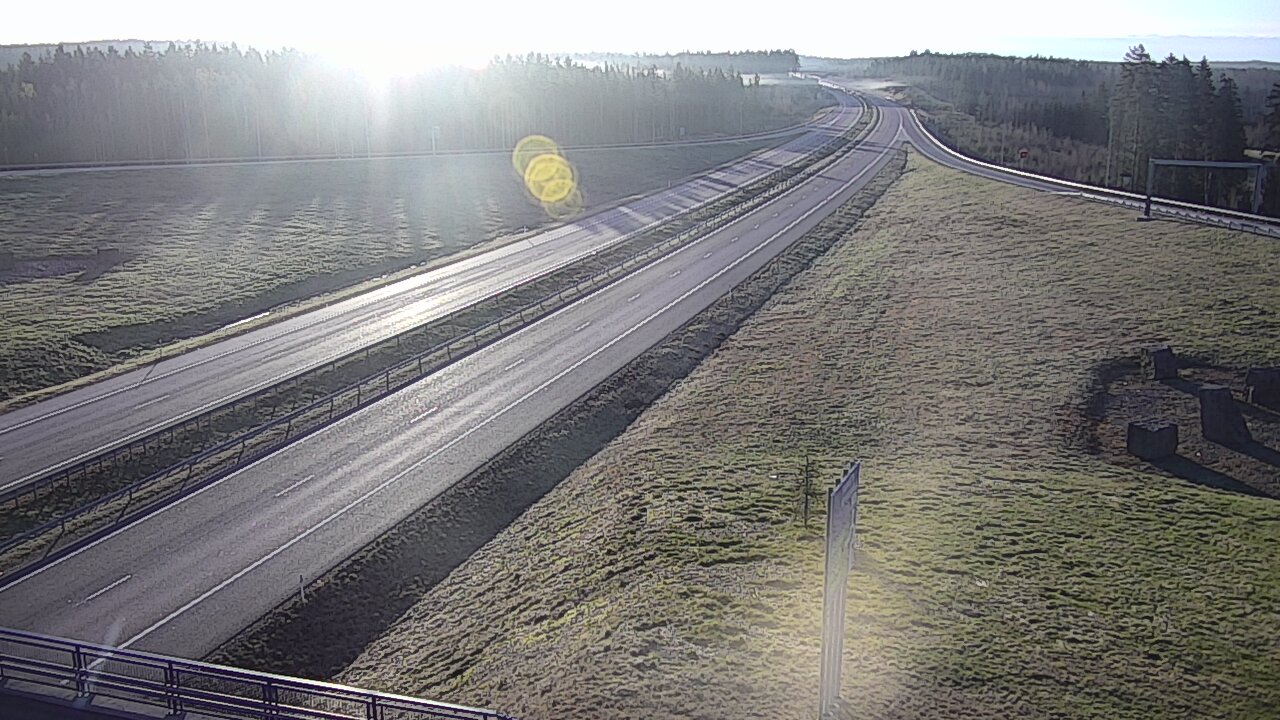 Weather Camera Image Väg 7 Vederlax, Virojoki, Virolahti, Kymenlaakso