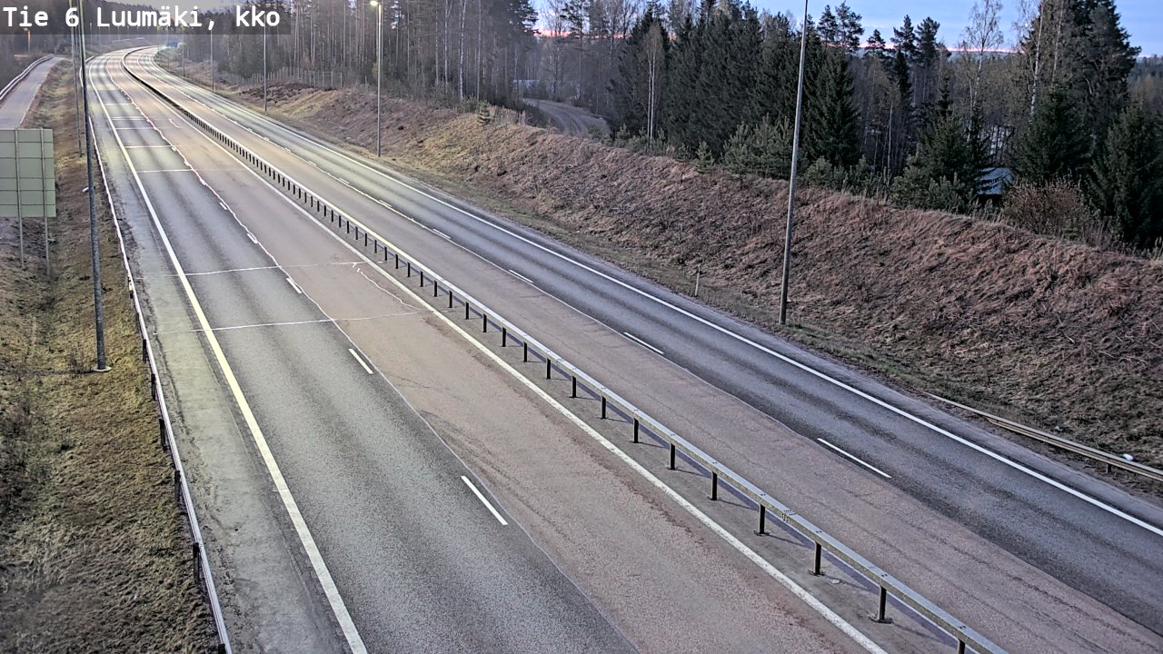 Weather Camera Image Väg 6 Luumäki, kirkko, Luumäki, Etelä-Karjala
