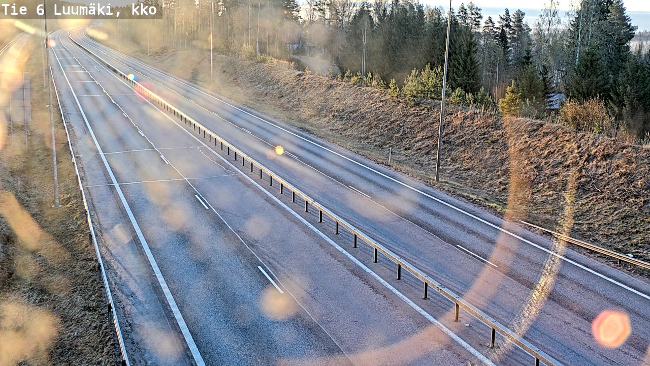 Weather Camera Image Väg 6 Luumäki, kirkko, Luumäki, Etelä-Karjala