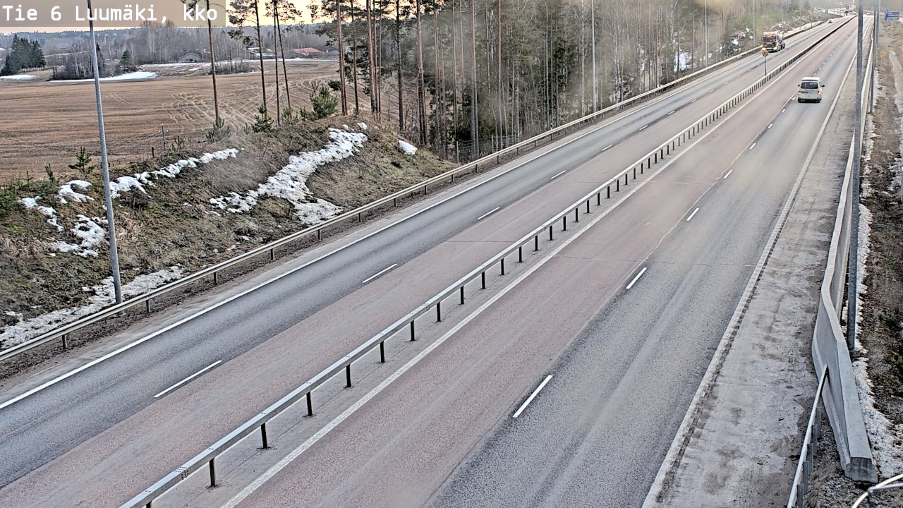 Weather Camera Image Väg 6 Luumäki, kirkko, Luumäki, Etelä-Karjala