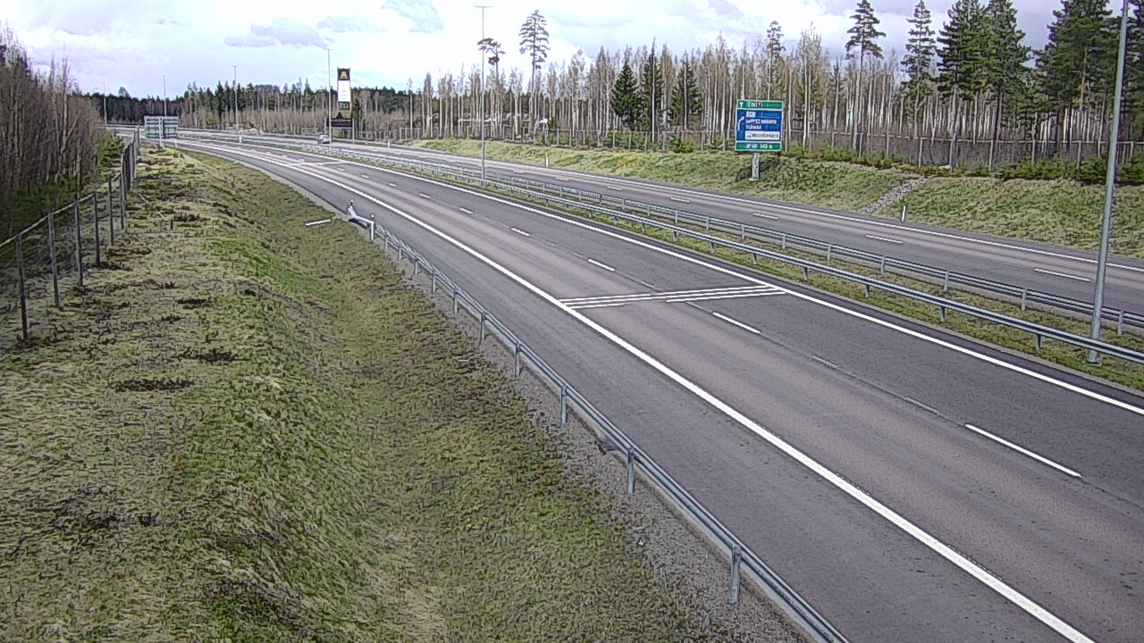Weather Camera Image Road 7 Virolahti, Vaalimaa, Kiertoliittymä P, Virolahti, Kymenlaakso