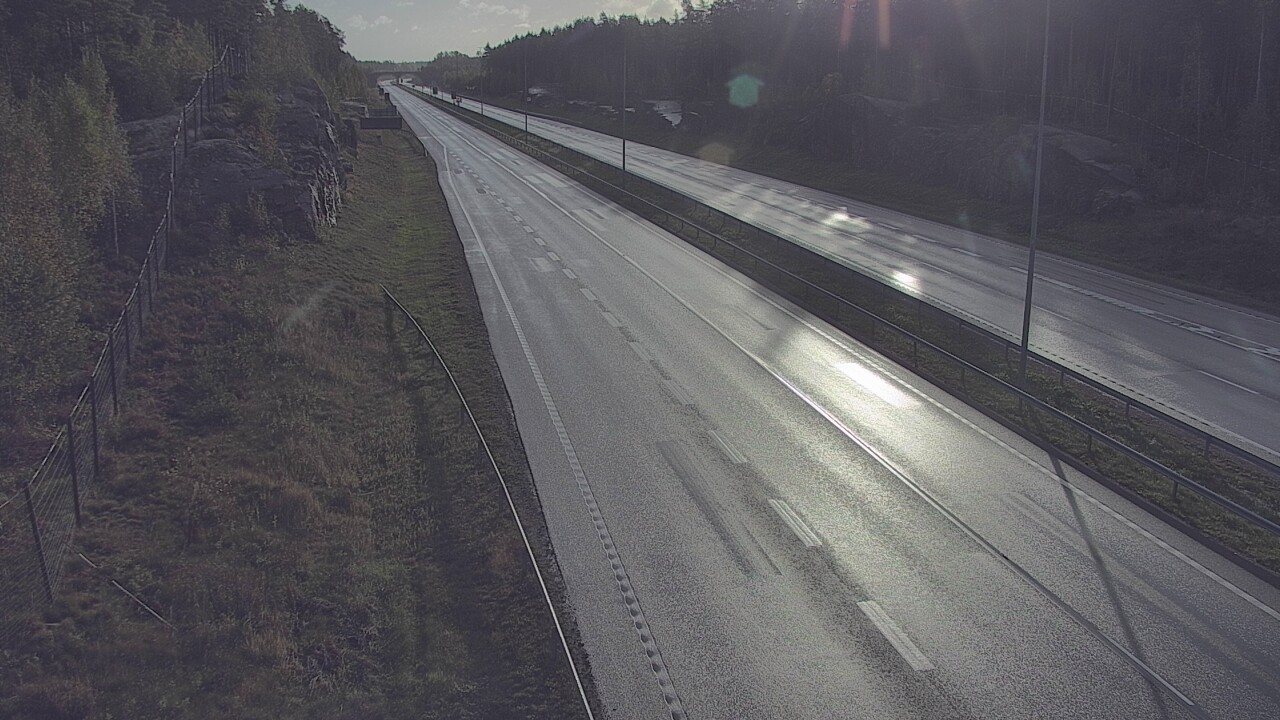 Weather Camera Image Road 7 Pyhtää Markkinamäki, east, Pyhtää, Kymenlaakso