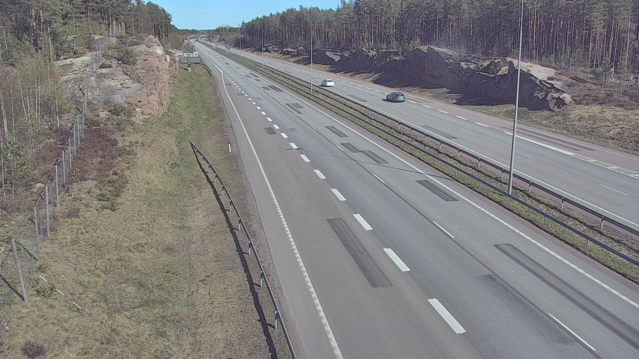 Weather Camera Image Väg 7 Pyttis Markkinamäki, öst, Pyhtää, Kymenlaakso