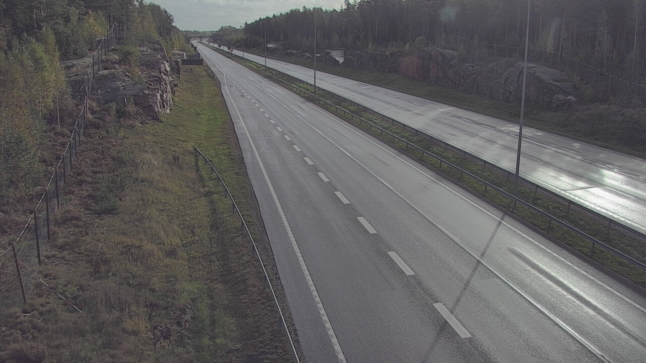 Weather Camera Image Road 7 Pyhtää Markkinamäki, east, Pyhtää, Kymenlaakso