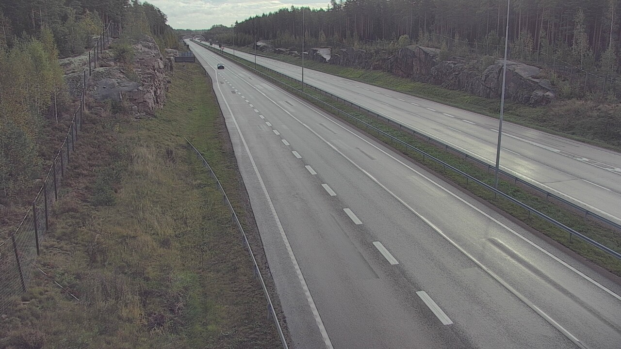 Weather Camera Image Road 7 Pyhtää Markkinamäki, east, Pyhtää, Kymenlaakso
