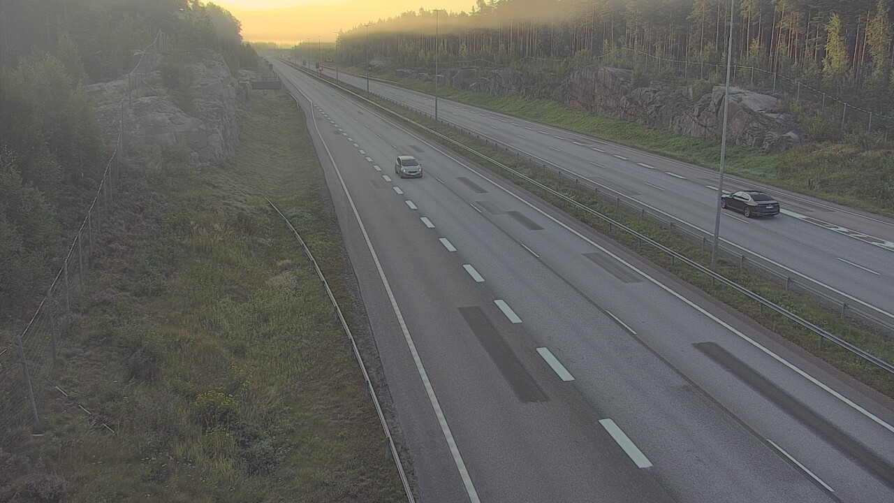 Weather Camera Image Road 7 Pyhtää Markkinamäki, east, Pyhtää, Kymenlaakso