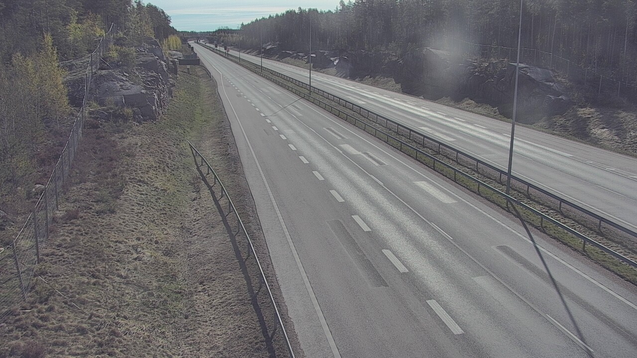 Weather Camera Image Väg 7 Pyttis Markkinamäki, öst, Pyhtää, Kymenlaakso