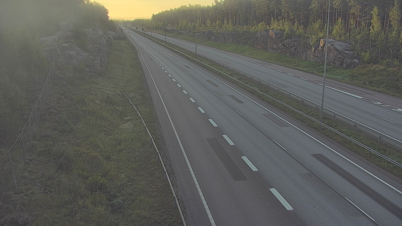 Weather Camera Image Road 7 Pyhtää Markkinamäki, east, Pyhtää, Kymenlaakso