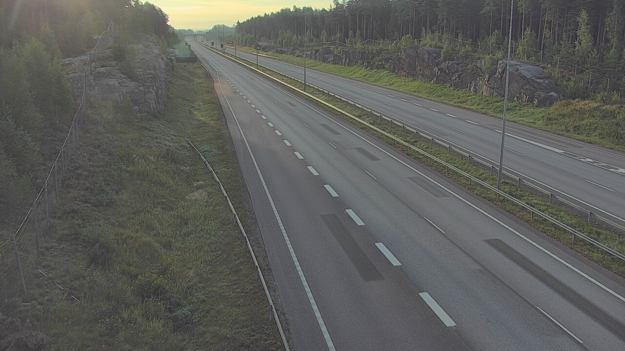 Weather Camera Image Road 7 Pyhtää Markkinamäki, east, Pyhtää, Kymenlaakso