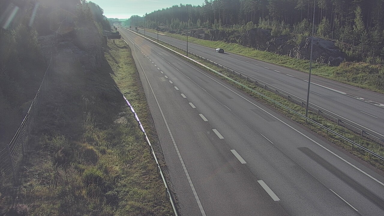Weather Camera Image Road 7 Pyhtää Markkinamäki, east, Pyhtää, Kymenlaakso