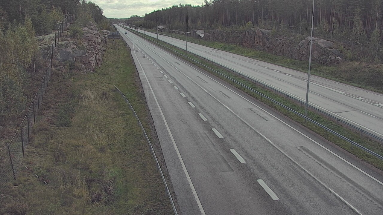 Weather Camera Image Road 7 Pyhtää Markkinamäki, east, Pyhtää, Kymenlaakso