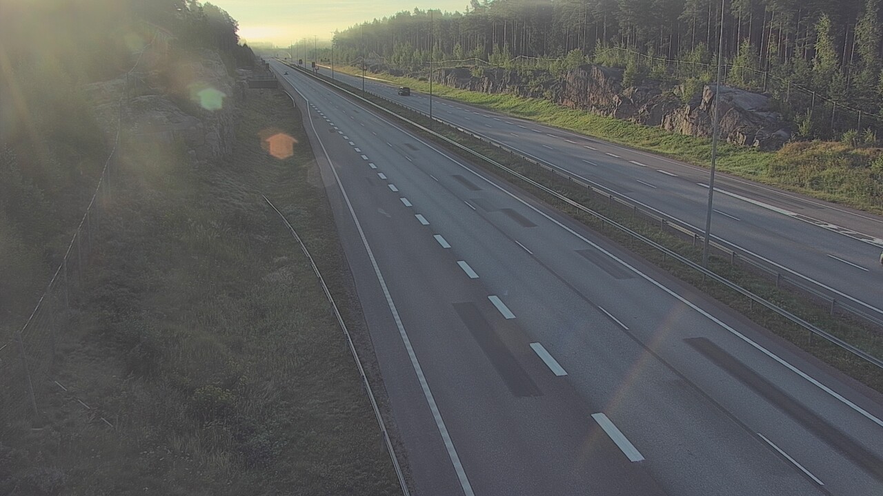 Weather Camera Image Road 7 Pyhtää Markkinamäki, east, Pyhtää, Kymenlaakso
