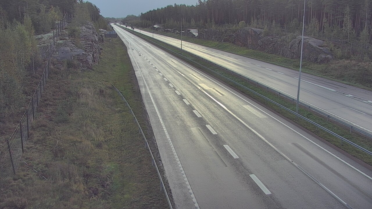 Weather Camera Image Road 7 Pyhtää Markkinamäki, east, Pyhtää, Kymenlaakso