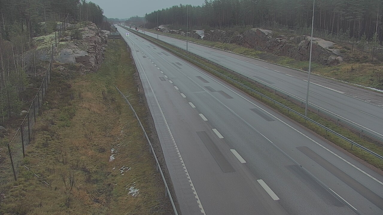 Weather Camera Image Väg 7 Pyttis Markkinamäki, öst, Pyhtää, Kymenlaakso