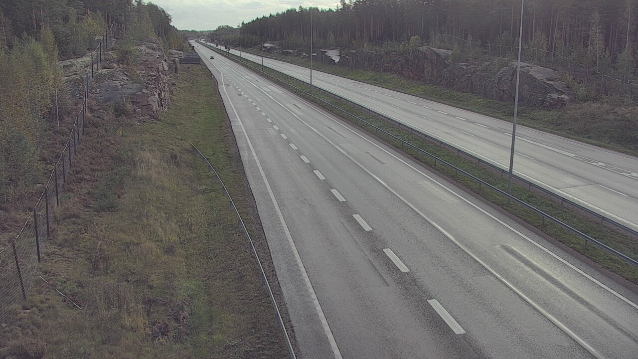 Weather Camera Image Road 7 Pyhtää Markkinamäki, east, Pyhtää, Kymenlaakso