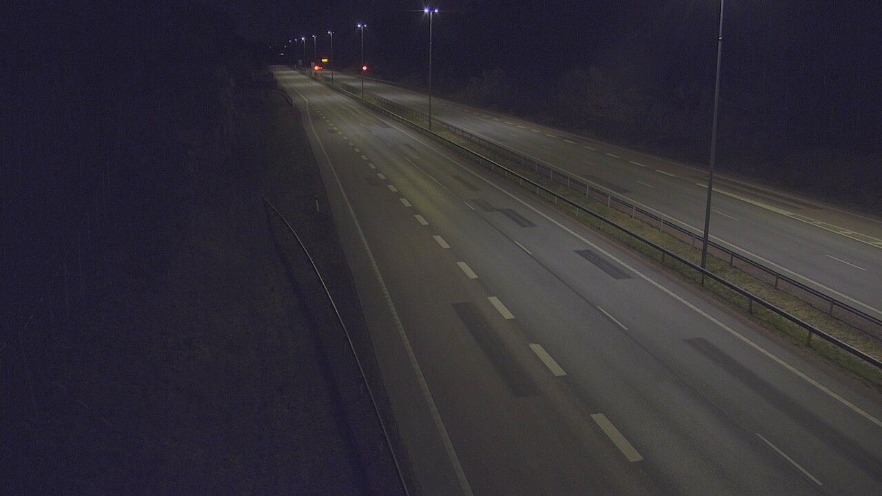 Weather Camera Image Väg 7 Pyttis Markkinamäki, öst, Pyhtää, Kymenlaakso