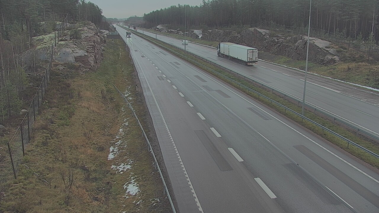 Weather Camera Image Väg 7 Pyttis Markkinamäki, öst, Pyhtää, Kymenlaakso