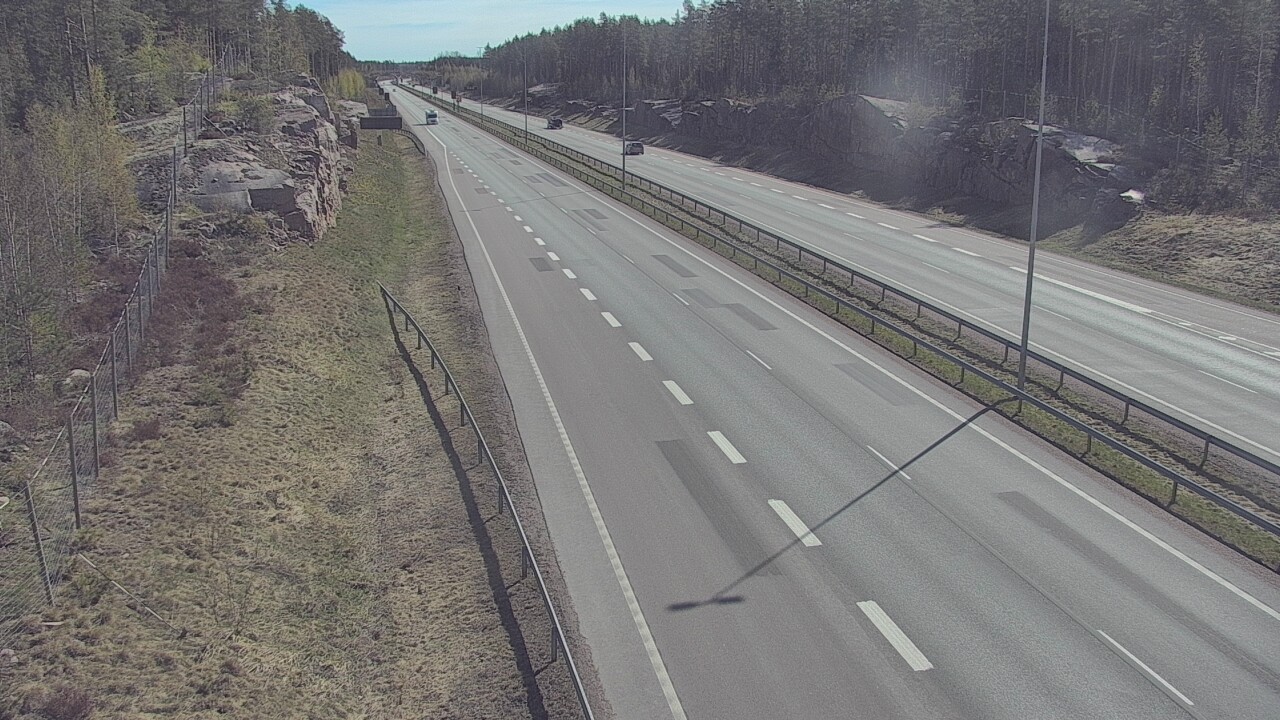 Weather Camera Image Väg 7 Pyttis Markkinamäki, öst, Pyhtää, Kymenlaakso