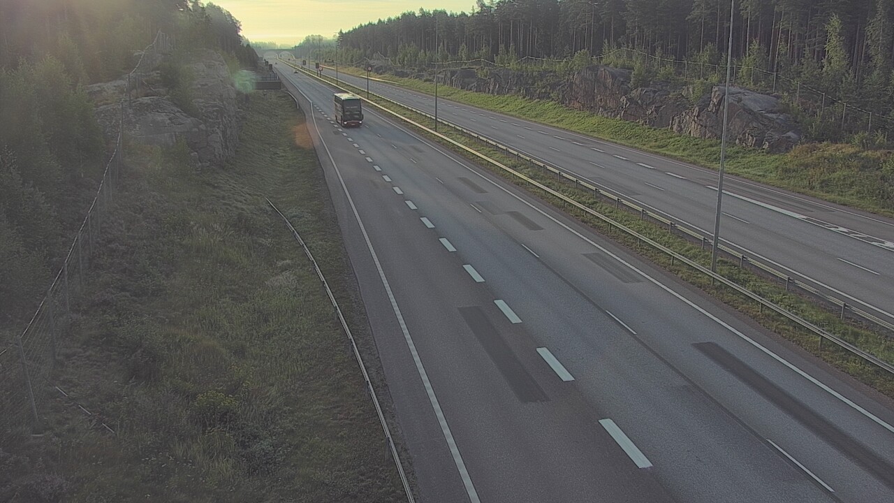 Weather Camera Image Road 7 Pyhtää Markkinamäki, east, Pyhtää, Kymenlaakso