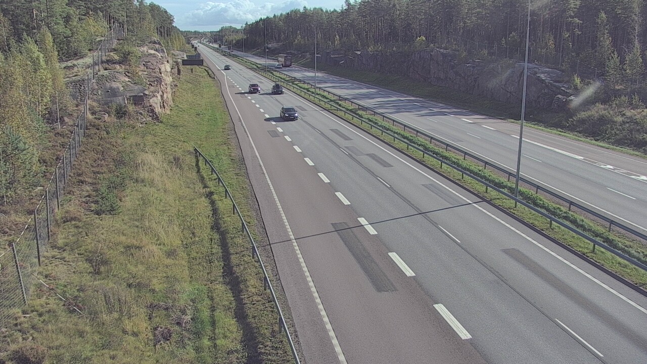 Weather Camera Image Väg 7 Pyttis Markkinamäki, öst, Pyhtää, Kymenlaakso