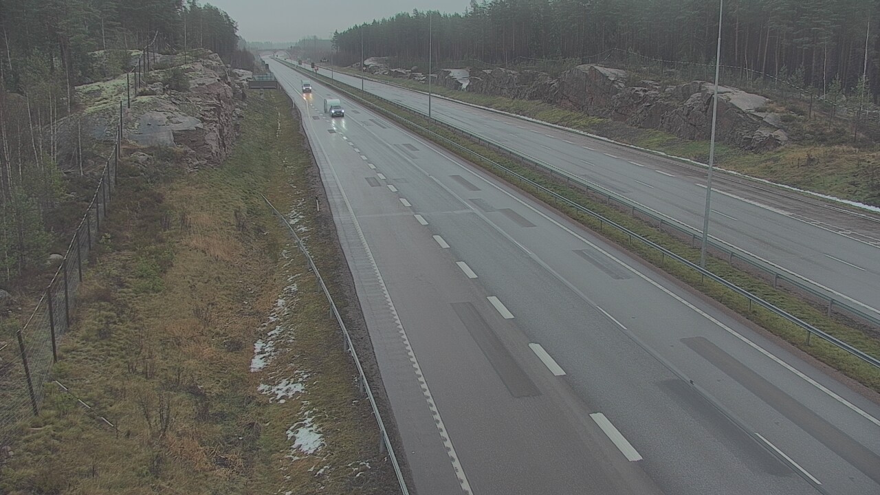 Weather Camera Image Väg 7 Pyttis Markkinamäki, öst, Pyhtää, Kymenlaakso